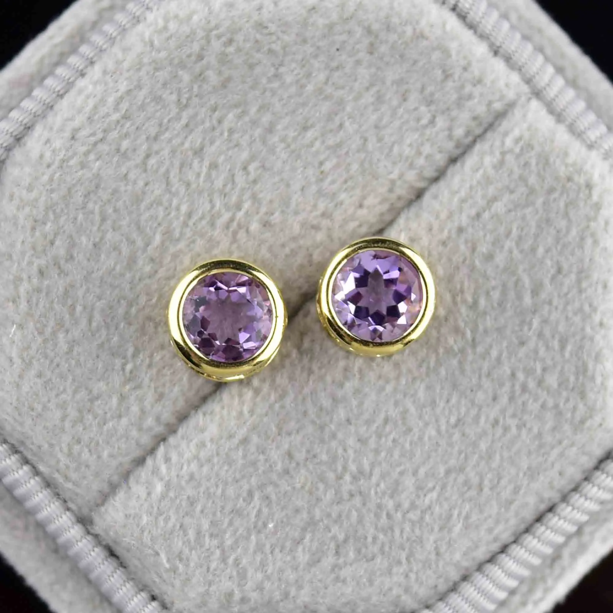 14K Gold Amethyst Heart Stud Earrings