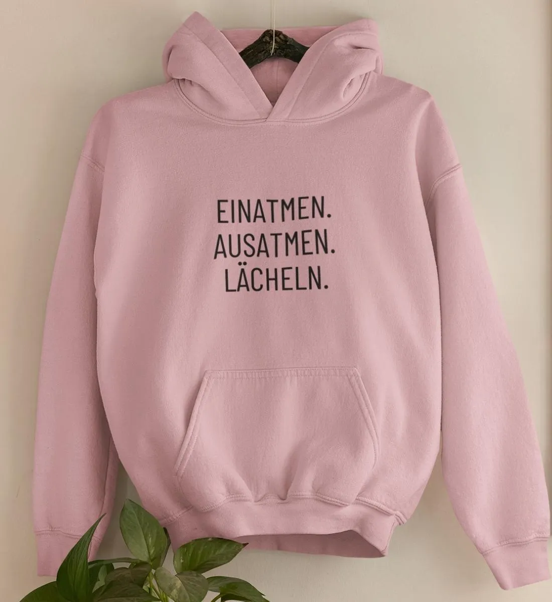 Einatmen. Ausatmen. Lächeln. Bio Hoodie Unisex