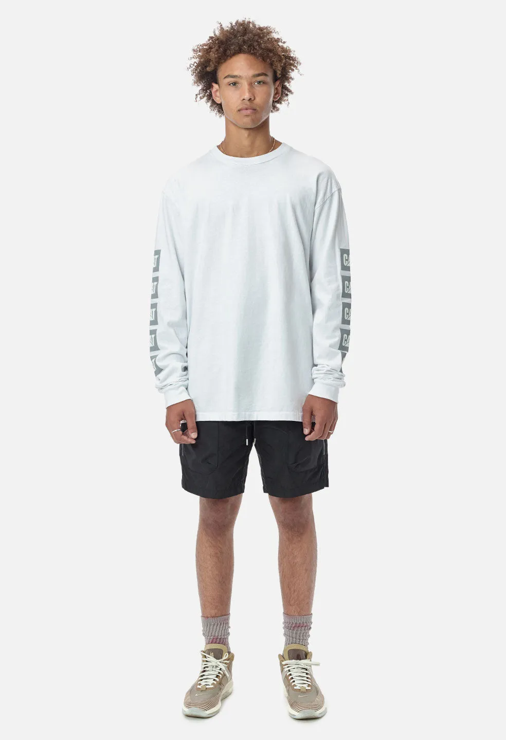 JE X CAT Reflect LS University Tee / White