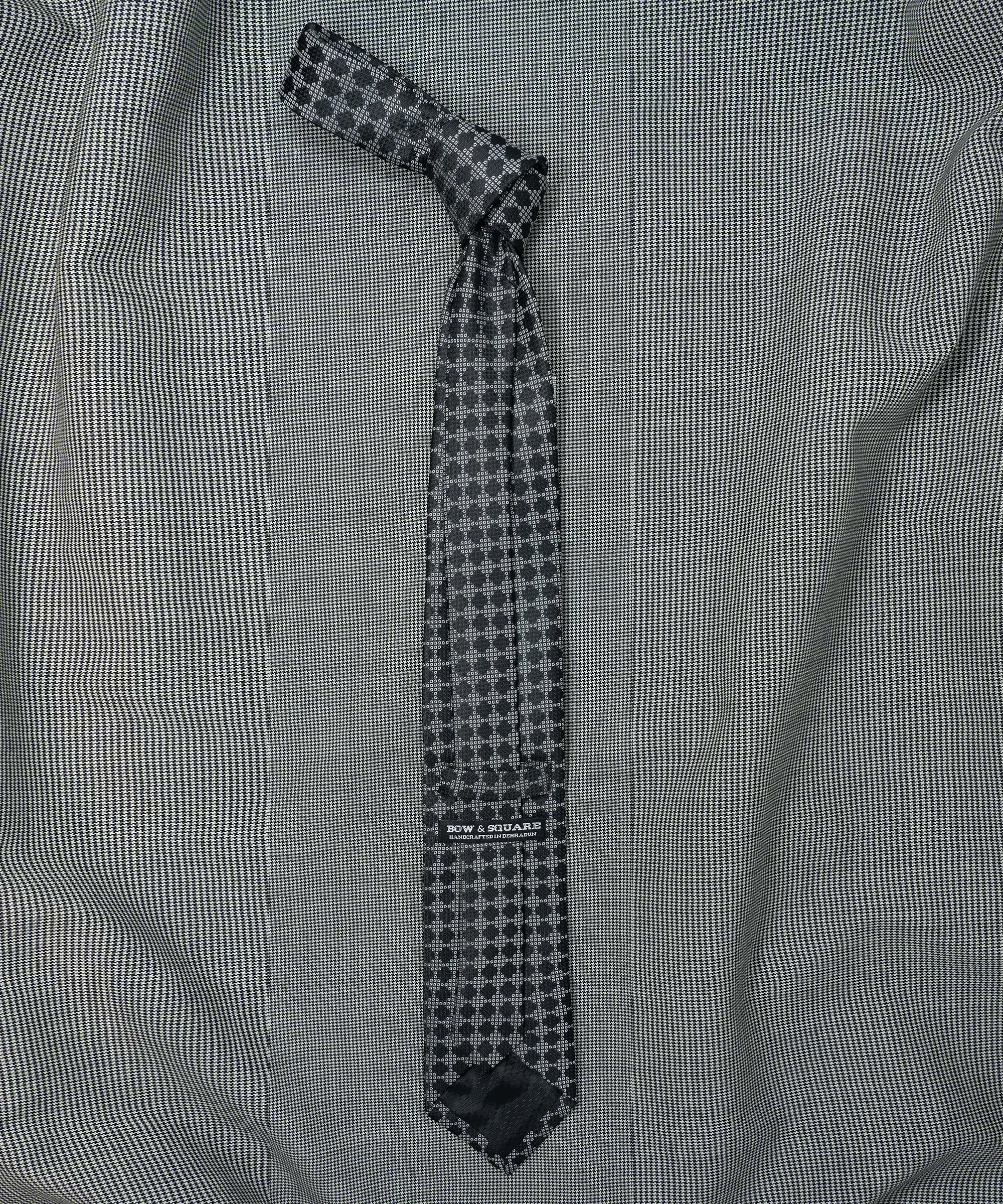 Monochrome Necktie