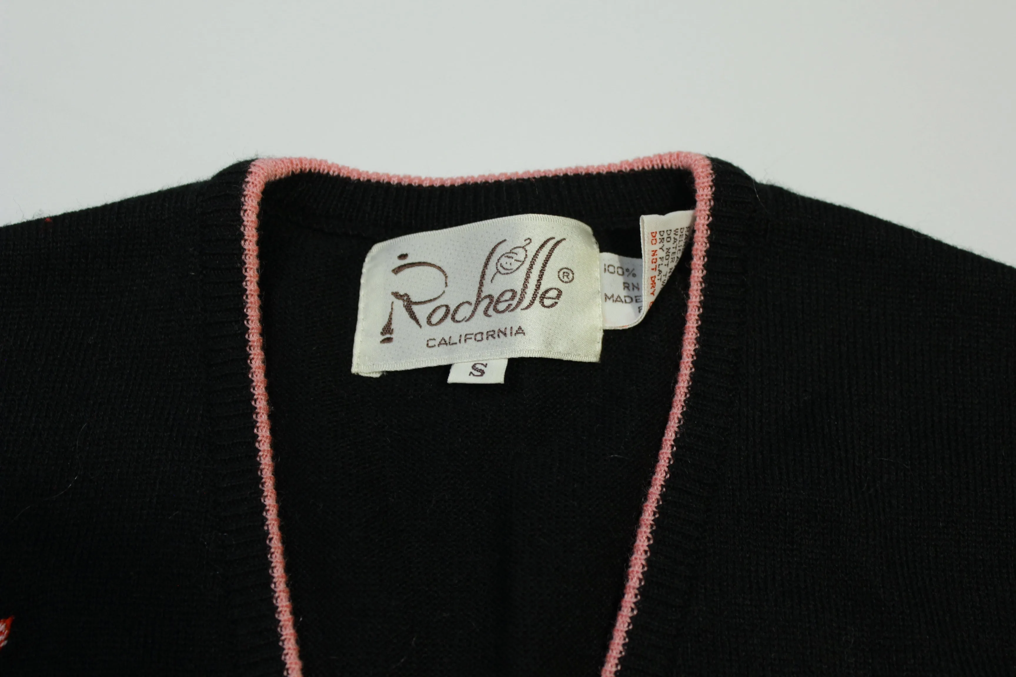 Rochelle California Vintage Women's 80's Embroidered Rose Flower Vines V-Neck Sweater