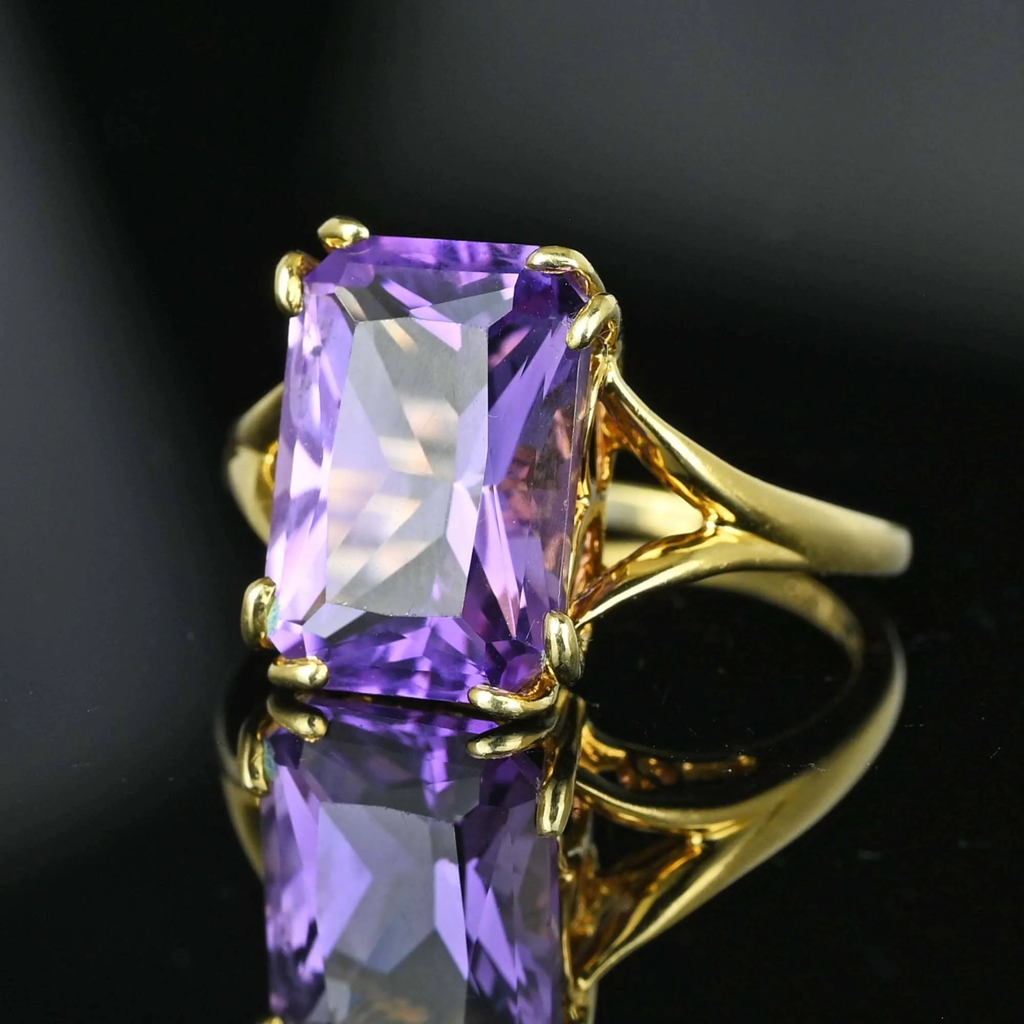 Vintage 14K Gold 6CTW Cusion Cut Amethyst Cocktail Ring