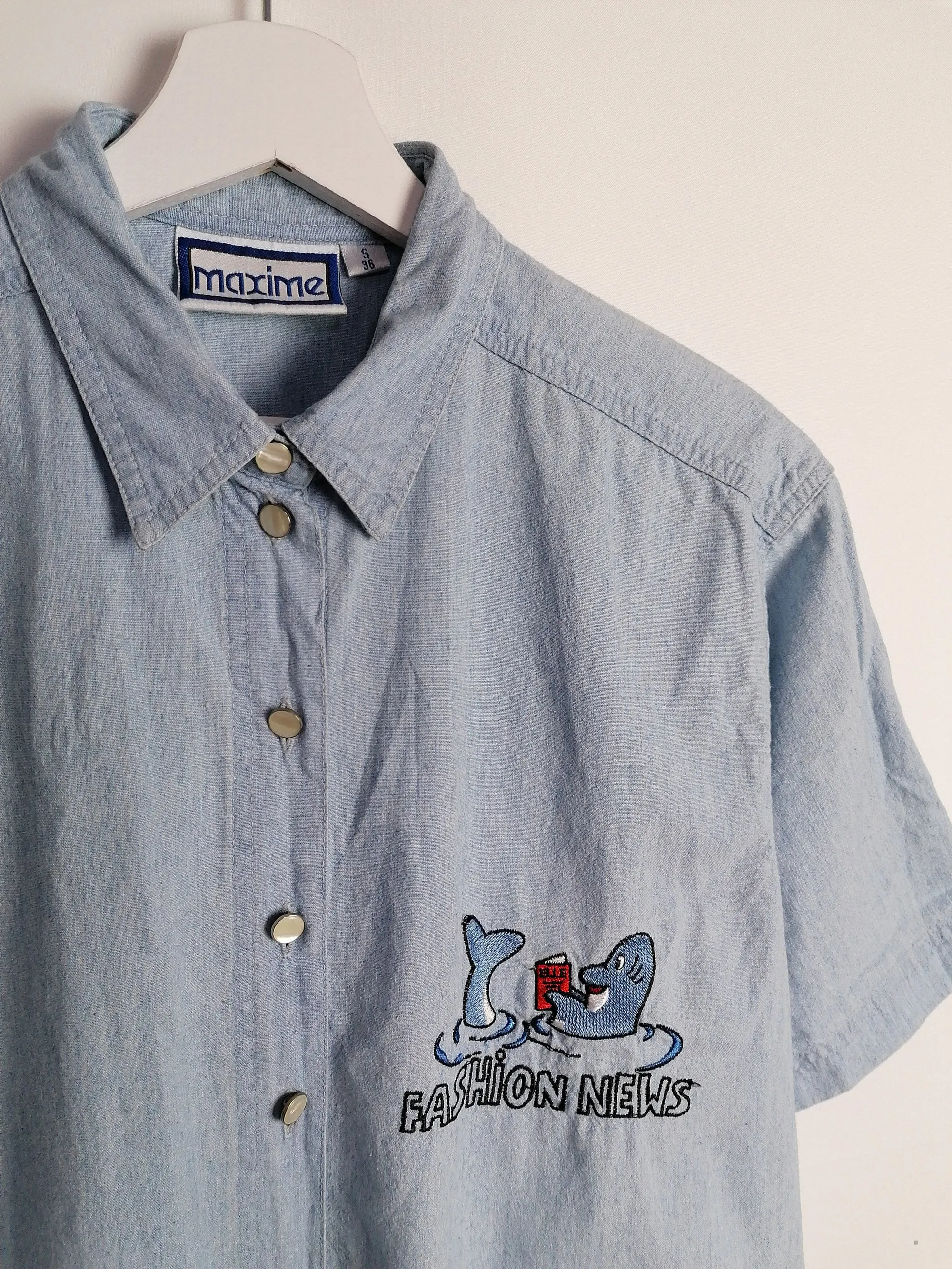 Vintage 90's Lightweight Oversized Denim Shirt - size S-M