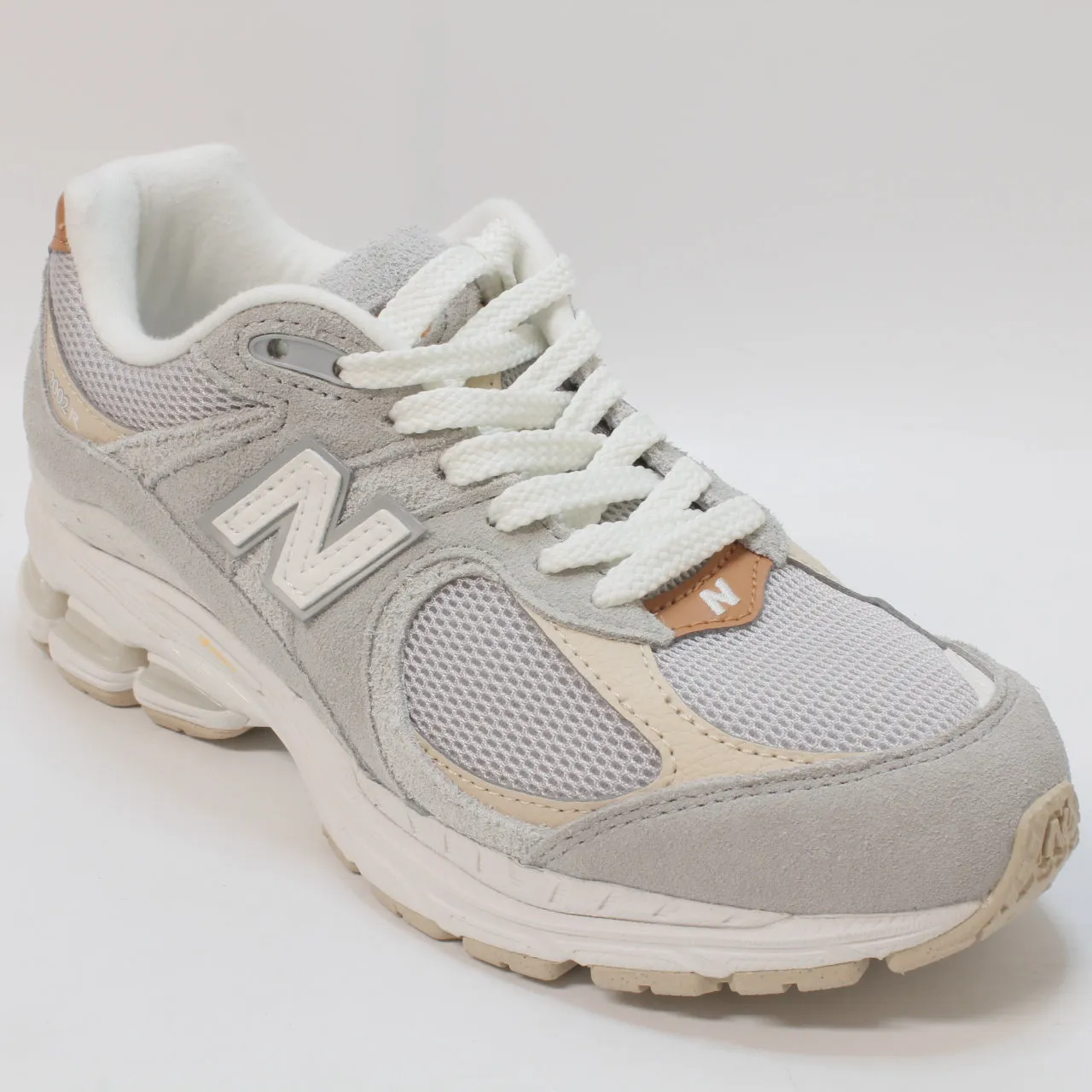 Womens New Balance 2002 Concrete White Trainers